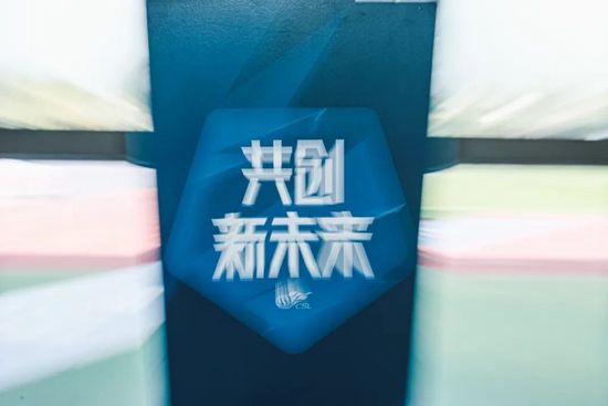 久久尹人